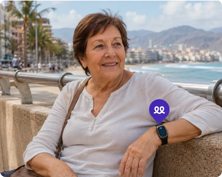 Persona mayor en Las Palmas usando el reloj Durcal