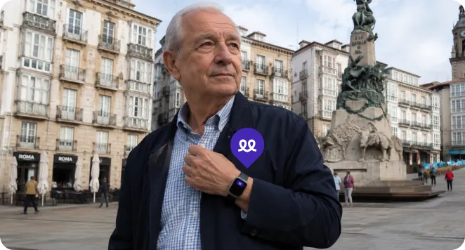 Persona mayor en Vitoria usando el reloj Durcal