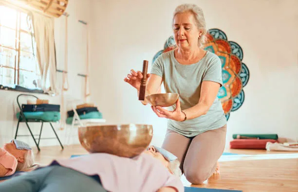 Actividades de musicoterapia para adultos mayores