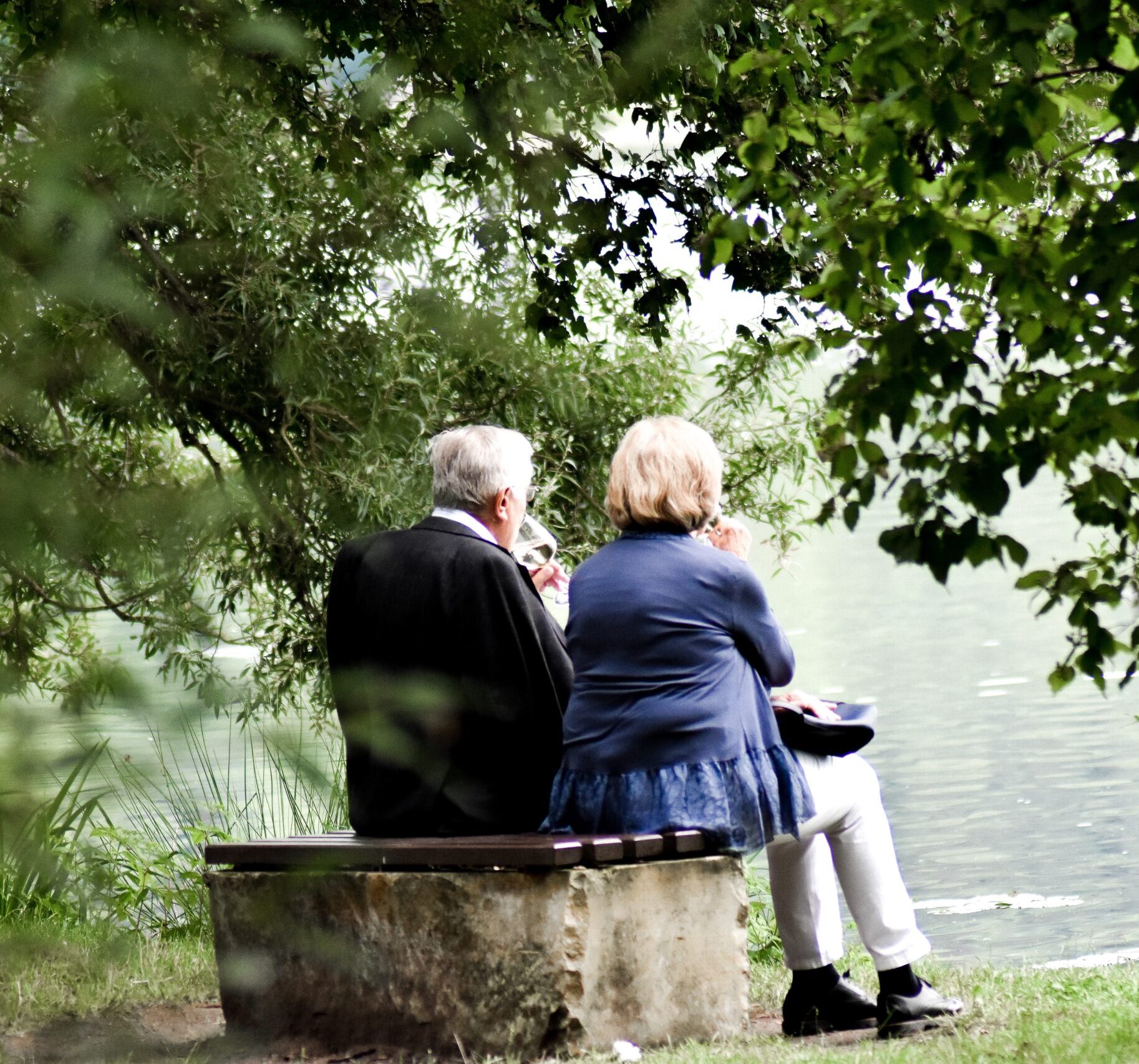 Durcal Blog- Como identificar los tipos soledad en los ancianos y cómo ayudarlos