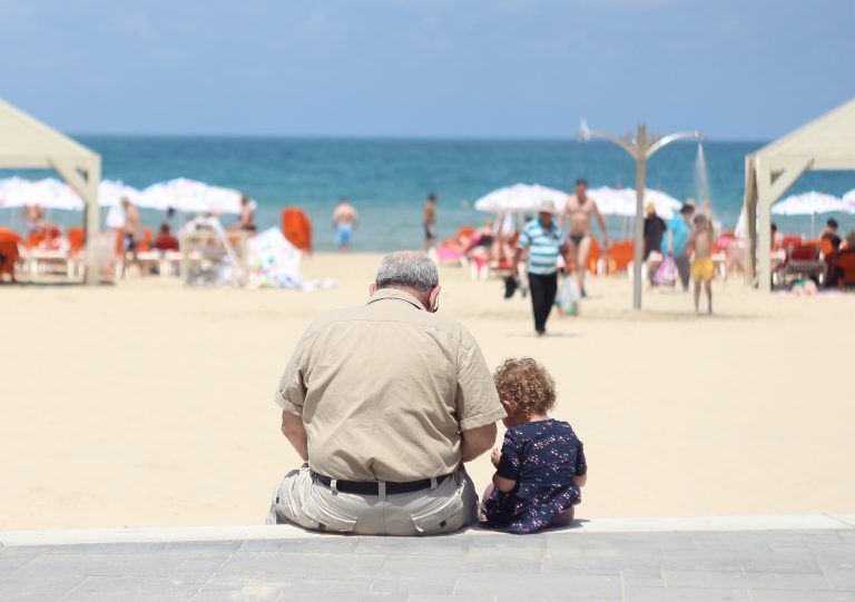 relación entre abuelos y nietos