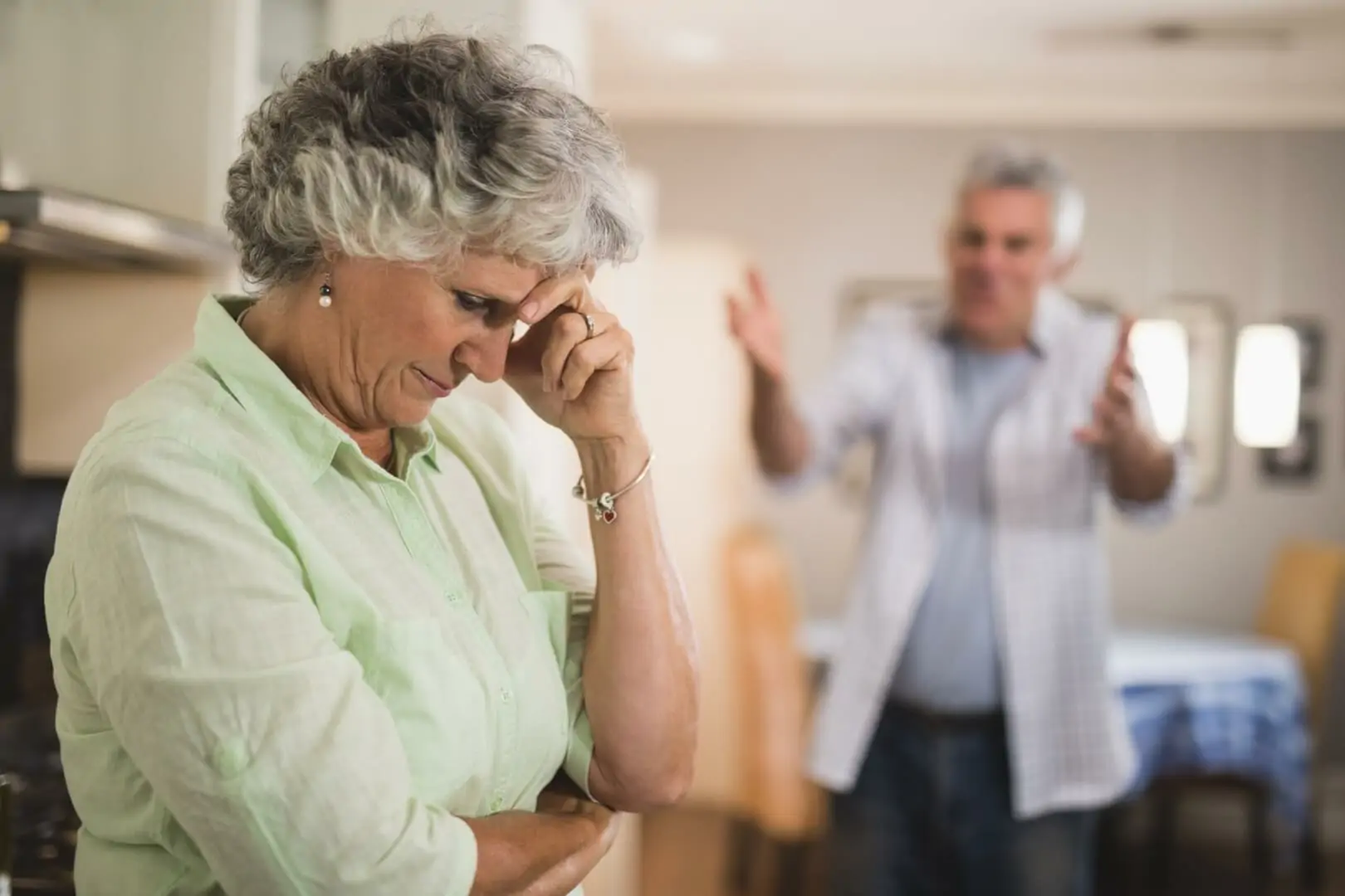 Estrategias para tratar con adultos mayores difíciles: Guía para familiares y cuidadores