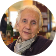 Foto de Dolores Navarro, usuaria Durcal, con fondo claro